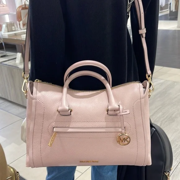 MICHAEL KORS 
Carine Large Pebbled Leather Top Zip Satchel
Powder Blush
NWT - Picture 15 of 16